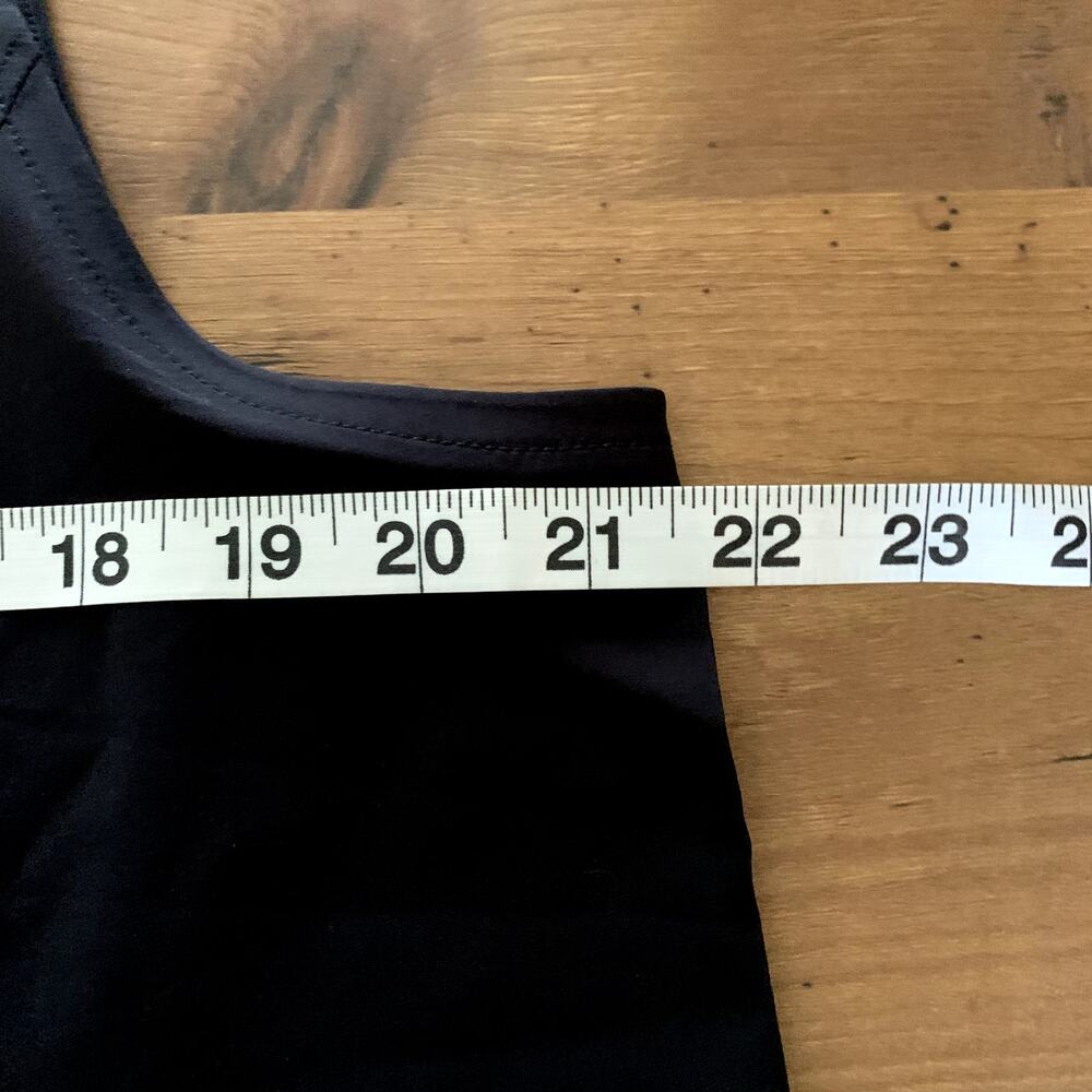 T by Talbots Top Black Performance Tank Athletic Sport Sleeveless Stretch L NWT - Picture 6 of 8